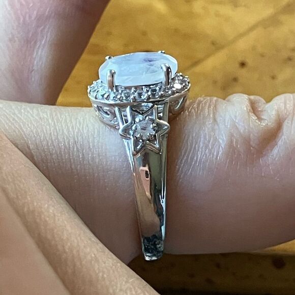 Natural Rainbow Moonstone Sterling Silver Ring Size 6 - Picture 3 of 9
